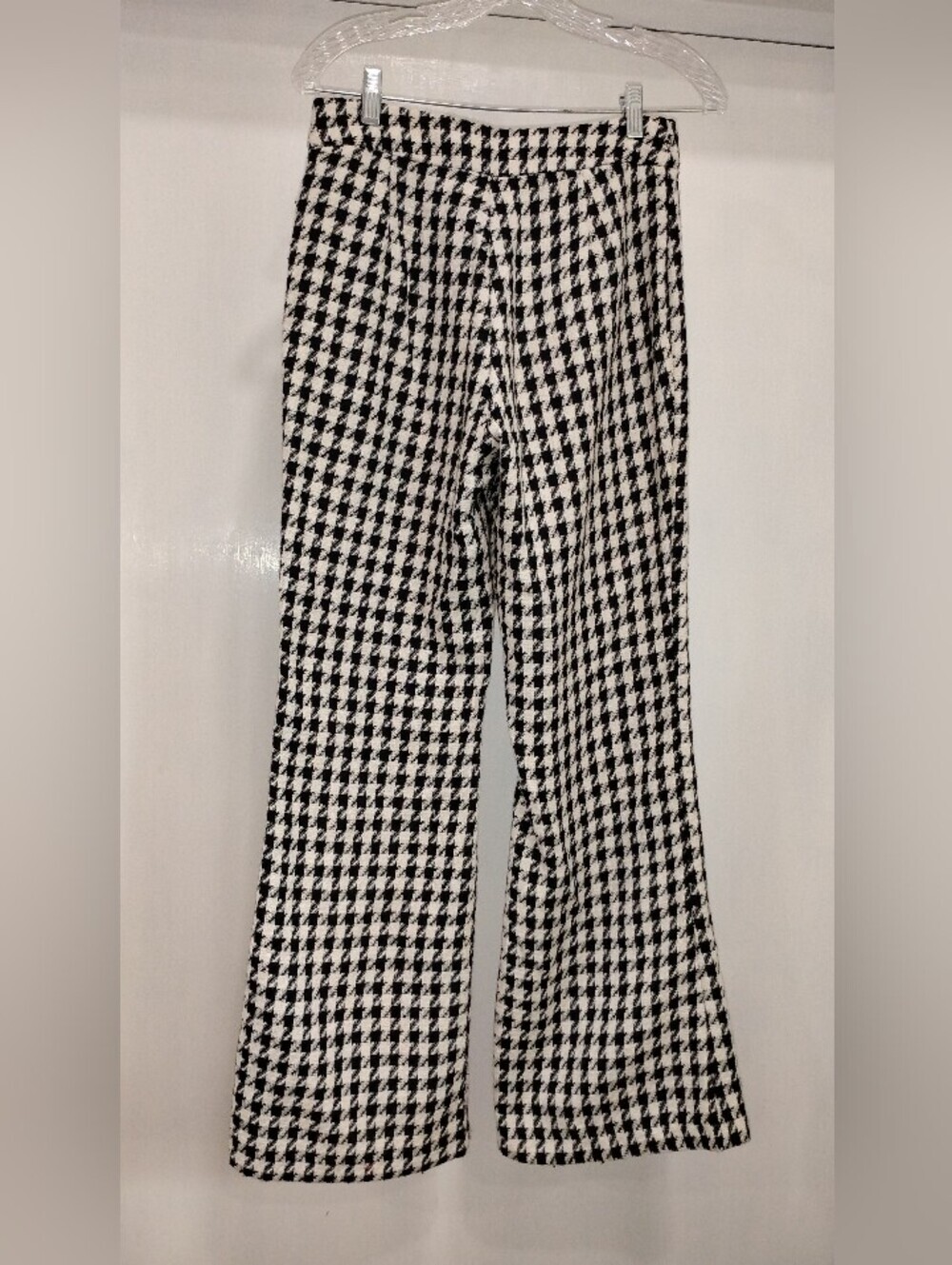 STRADIVARIUS HOUNDSTOOTH BELL BOTTOMS